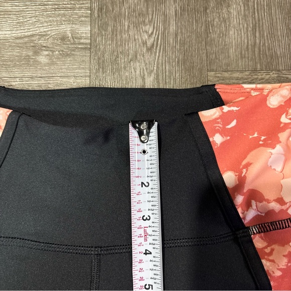 Women’s Under Armour Heat Gear Compression Leggings Size Medium Lot Of 3 - Picture 4 of 13